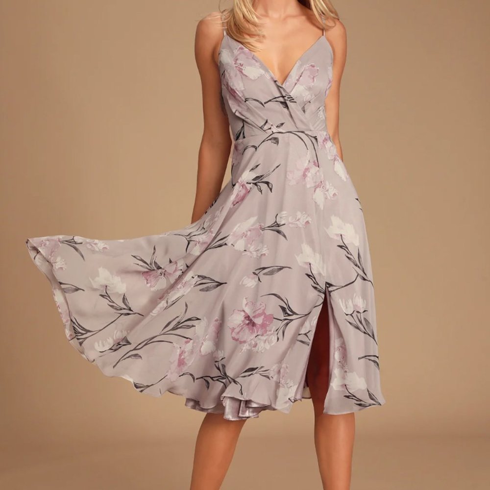 Lulu's Floral Midi Dress in Lavender and Pink